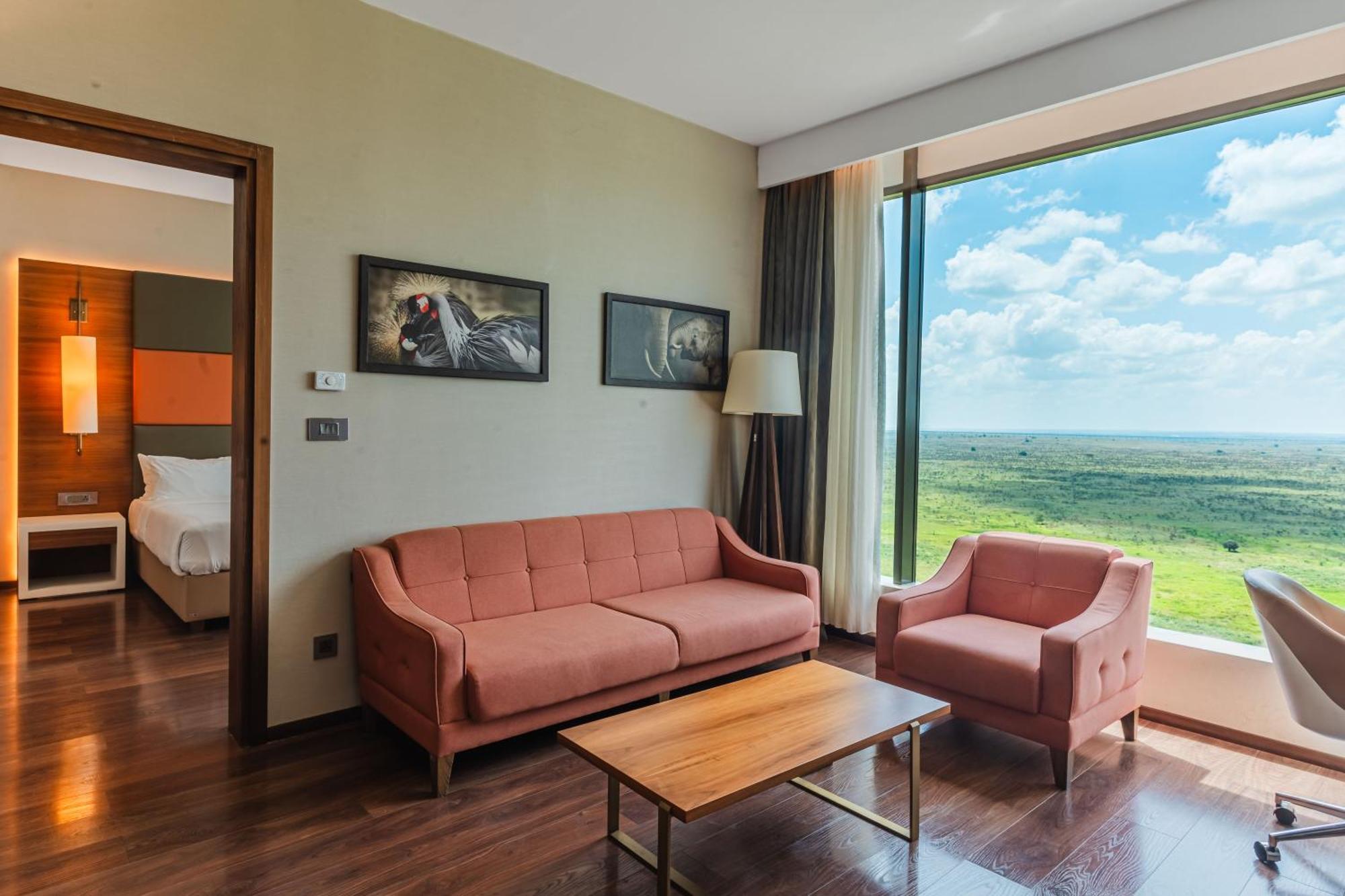Emara Ole-Sereni Найроби Экстерьер фото